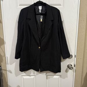 Roaman’s Women’s Black Blazer With Gold‎ Button. NWOT 18w